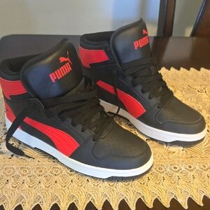 Puma Black with Red Accent Mid-Top Sneakers